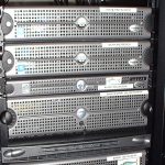 Data server rack with servers